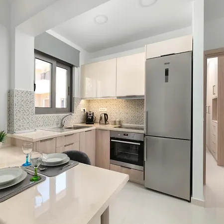 Rhodes Luxury Apartment *